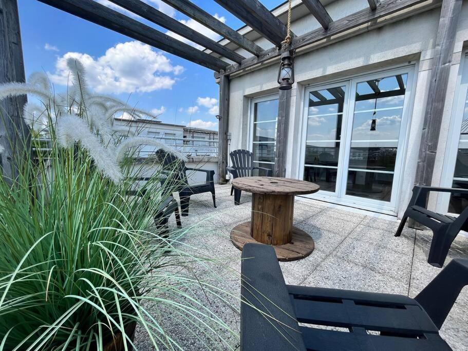 Duplex Western - Disney A Paris - Apartment Montevrain Bagian luar foto
